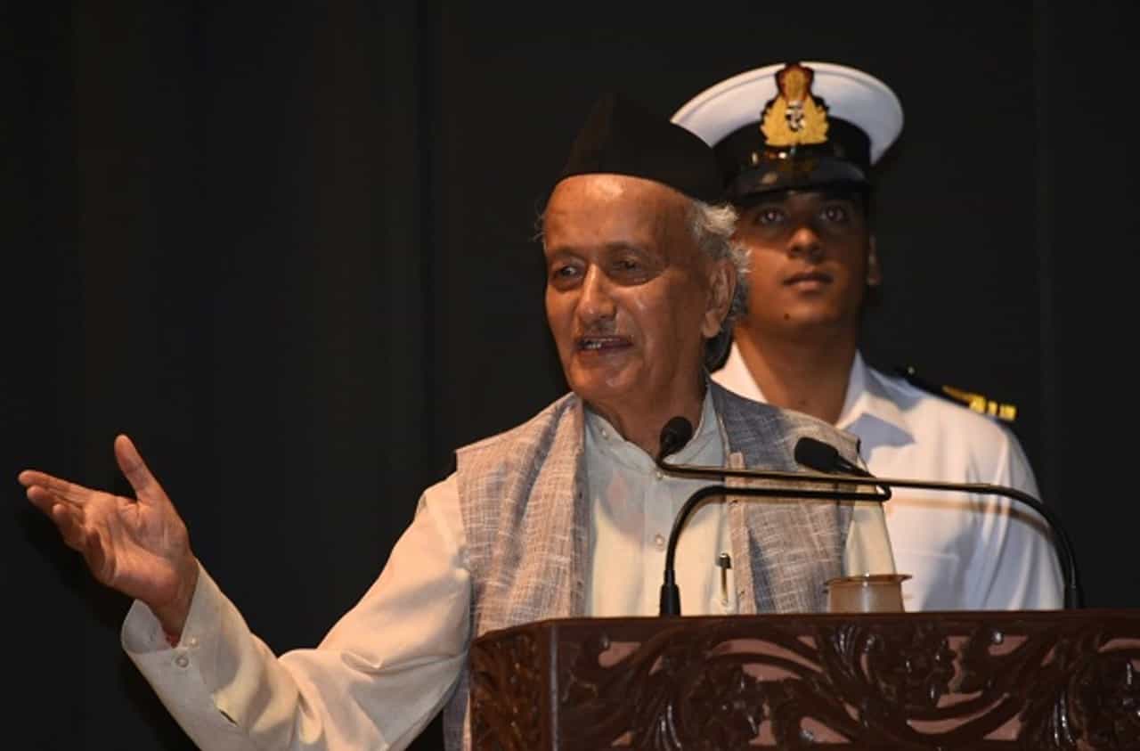 महाराष्ट्रात राजकारण करायचं असेल तर सहकारी बँक आणि कारखाने उघडा