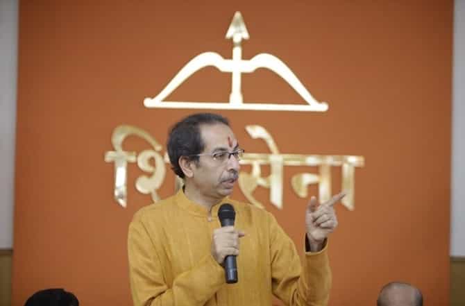 नाणार प्रकल्पाला पाठिंबा भोवला, शिवसेना विभागप्रमुखाची पदावरुन उचलबांगडी