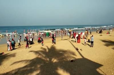 फक्त मुंबई-पुणे नाही, दिल्ली-गुजरातमधून न्यू इयर सेलिब्रेशनसाठी पर्यटक कोकणात