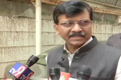 सावरकरांबाबत काँग्रेस सेवादलाचं वादग्रस्त पुस्तक, भोपाळची घाण महाराष्ट्रात येणार नाही, संजय राऊतांनी ठणकावलं