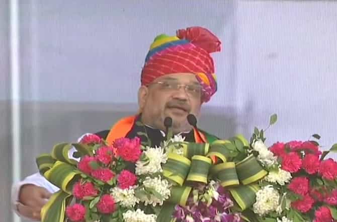 CAA कायदा वाचला नसेल तर इटालियन भाषेत भाषांतरीत करुन देऊ, शाहांचा राहुल गांधीवर निशाणा
