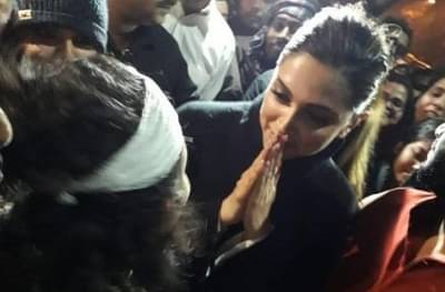 JNU हल्ल्यानंतर दीपिका पदुकोणही जखमी विद्यार्थ्यांच्या समर्थनार्थ