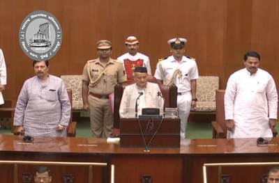 विधीमंडळाचं 20 मिनिटांचं अधिवेशन, एससी एसटी आरक्षणावर महत्त्वाचा निर्णय