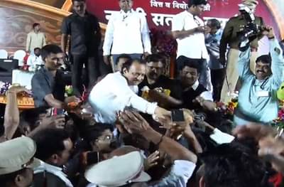 ना शरद पवार, ना रोहित, ना सुप्रिया सुळे, अजित पवारांच्या सत्काराला फक्त पत्नी आणि मुलगा