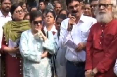 वाडिया रुग्णालयासाठी आंदोलन, शर्मिला ठाकरेंची उपस्थिती, सेना आमदाराने लक्ष वेधलं