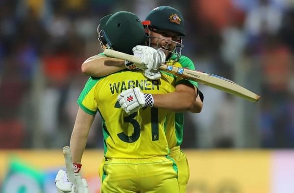 IND vs AUS : वॉर्नर-फिंचची शतकी खेळी, ऑस्ट्रेलियाकडून भारताचा दारुण पराभव