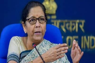 गेल्या 6 वर्षात पाकिस्तानमधून आलेल्या 2 हजार 838 लोकांना भारतीय नागरिकत्व : निर्मला सीतारमण