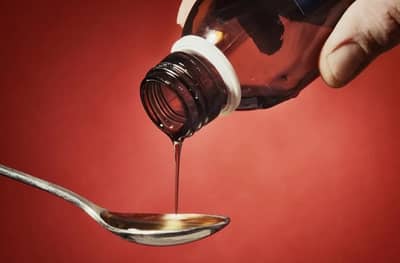 नशेसाठी कफ सिरपचा वापर, मुंबई पोलिसांकडून वर्षभरात 7000 बाटल्या जप्त