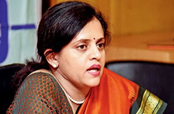 आरे कारशेड प्रकरण भोवलं, अश्विनी भिडेंची मेट्रो 3 प्रकल्पावरुन उचलबांगडी