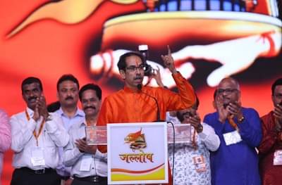 जाहिरातबाज राजकारण्यांचे मुखवटे 100 दिवसात फाटले, होळी करण्यासाठी मुख्यमंत्री ठाकरे अयोध्येला