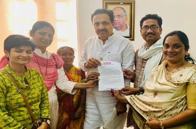 मोतीबाईंचे अश्रू पाहून जयंत पाटील भावूक, यवतमाळमध्ये दारुबंदीसाठी सकारात्मक