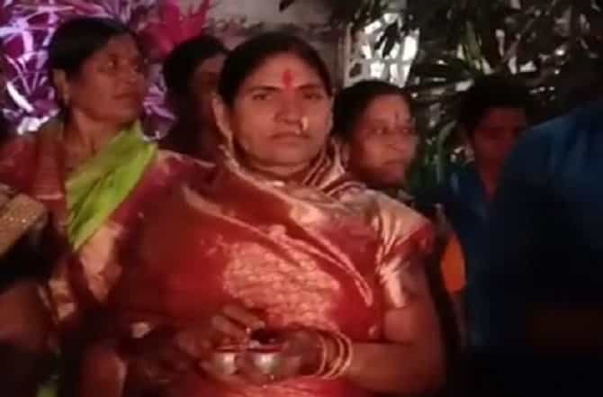मुंबईचा बटाटा, पुण्याचा लसूण... शिवाजी कर्डिलेंच्या पत्नीचा रुचकर उखाणा