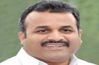 सहकारमंत्र्यांच्या स्वागत रॅलीत चेन आणि पाकीट चोरी, तिघांना अटक, 2 लाखाहून अधिक किमतीचे सोनं जप्त