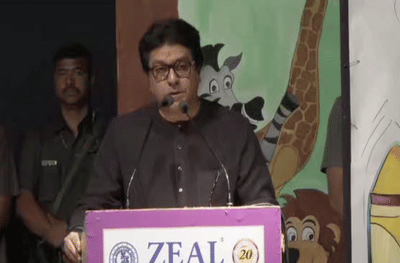 दीड मिनिटांच्या भाषणात राज म्हणाले, मी ग्रॅज्युएट नाही, मला आजपर्यंत कुणी डिग्रीबद्दल विचारलंही नाही