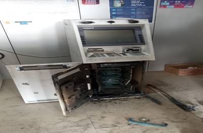 नाशिकमध्ये गॅस कटरने स्टेट बँकेचं एटीएम फोडलं, 4.75 लाखाची रोकड घेऊन चोरटे फरार