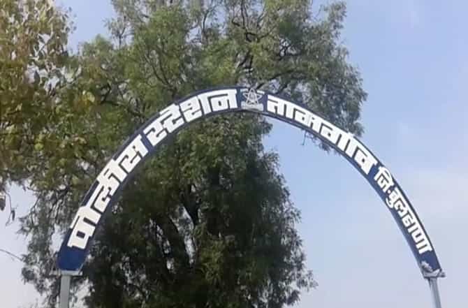 रात्रीच्या सुमारास घरी, प्रेयसीच्या कुटुंबाची मारहाण, प्रियकराचा मृत्यू