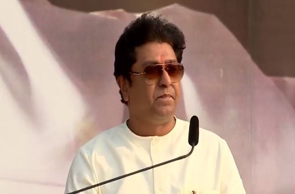 Raj Thackeray New Look | क्लीन शेव, सफेद कुर्त्यातील 'स्टाईल स्टेटमेंट' बदललं, राज ठाकरे यांचा न्यू लूक