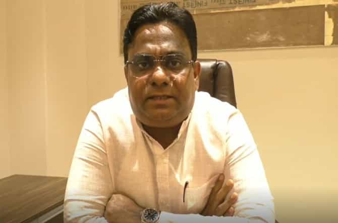 मोदींना उघडं पाडणारे राज ठाकरे आज त्यांच्या इशाऱ्यावर चालत आहेत : रईस शेख