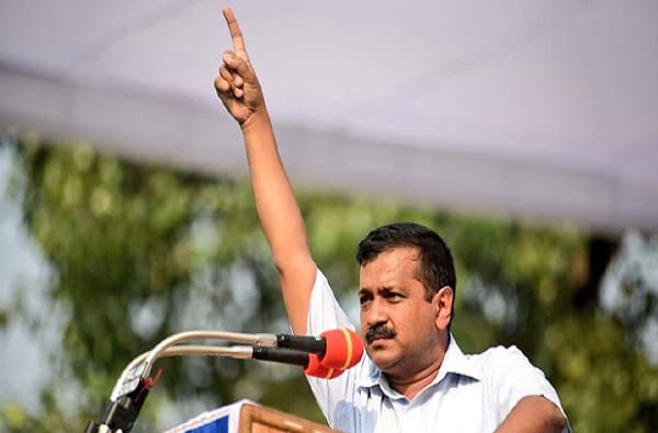 केजरीवाल तिसऱ्यांदा मुख्यमंत्रिपदाची शपथ घेणार, रामलीला मैदानावर भव्य जनसागर