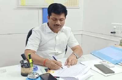 आरोग्यमंत्र्यांच्या दालनातच शिवसेना आमदाराला चक्कर