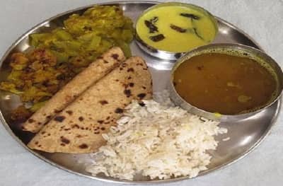 17 दिवसात दोन लाखांहून अधिक नागरिकांकडून शिवभोजन थाळीचा आस्वाद