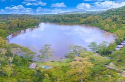 साडेचार वर्षांपासून वरसावे गावातील सार्वजनिक तलाव चोरीला