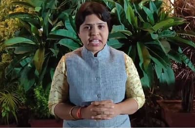 आम्ही शिर्डीत जाणारच !, नोटीस धुडकावत तृप्ती देसाई यांचा इशारा; साई मंदिरातील त्या बोर्डावरुन वातावरण तापण्याची शक्यता