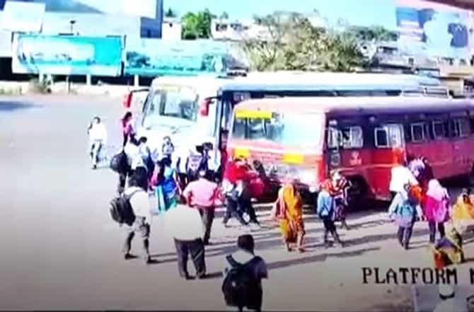 लासलगावमध्ये हिंगणघाटची पुनरावृत्ती, प्रेमप्रकरणातून विधवेला जिवंत पेटवलं