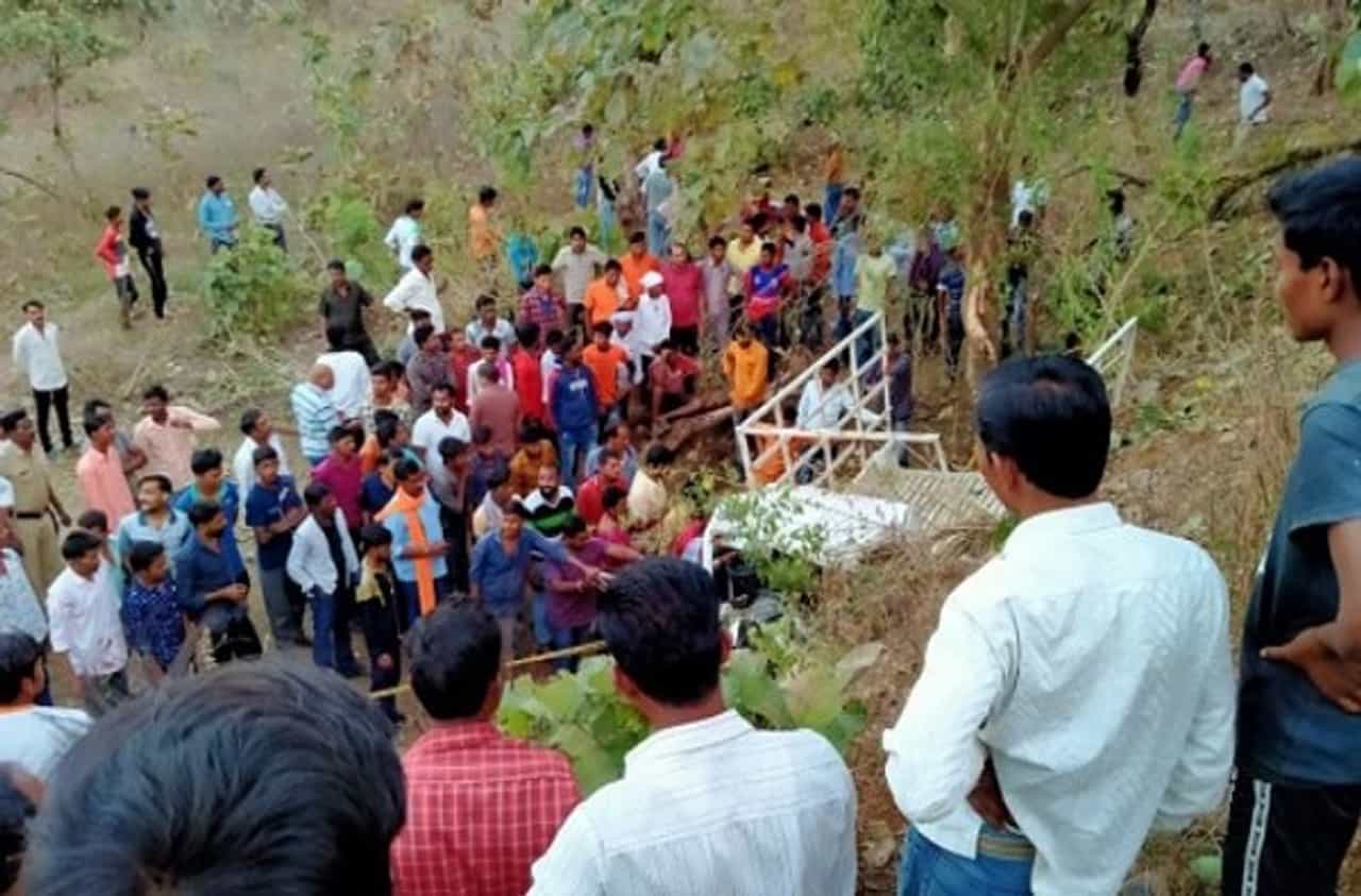 अस्थीविसर्जनाहून परतताना काळाचा घाला, यवतमाळमध्ये अपघातात सात जणांचा मृत्यू