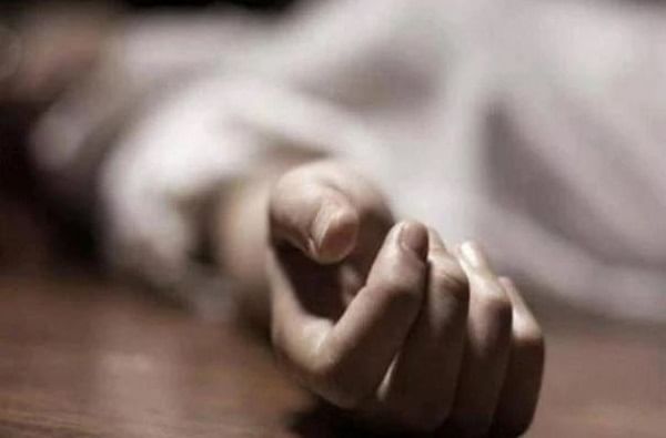 Pune Suicide | पुण्यात कुटुंबाची सामूहिक आत्महत्या, चिमुरड्यांना संपवून दाम्पत्याचा गळफास
