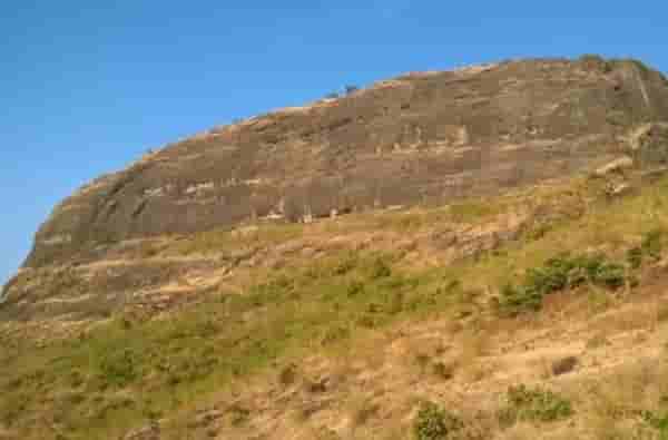 हडसर किल्ल्यावरुन पडून मुंबईच्या 20 वर्षीय तरुणीचा मृत्यू
