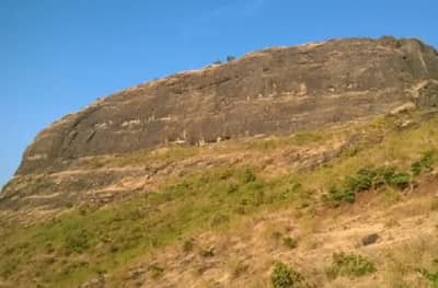 हडसर किल्ल्यावरुन पडून मुंबईच्या 20 वर्षीय तरुणीचा मृत्यू