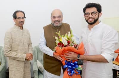 LIVE : मुख्यमंत्री उद्धव ठाकरे आणि अमित शाह यांची भेट, आदित्य ठाकरेंचीही उपस्थिती