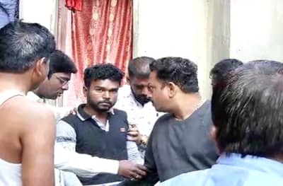 मुंबईनंतर पुण्यातही मनसेचं बांगलादेशी घुसखोरांविरोधात सर्च ऑपरेशन, आठ संशंयित कुटुंब ताब्यात