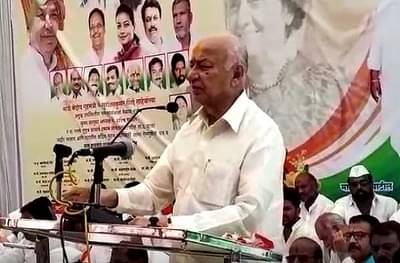 अजूनही मोदीबाबाची थोडी थोडी हवा : सुशीलकुमार शिंदे