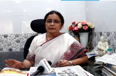 सूनेचे विवाहबाह्य संबंध, आमदार विद्या चव्हाण यांचे गंभीर आरोप