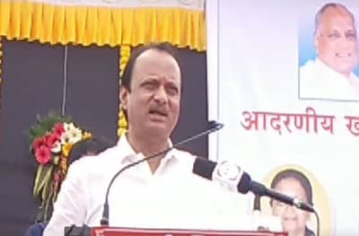 इच्छाशक्ती असेल तर कॅन्सरवरही मात करता येते, आबांच्या आठवणीने अजित पवार भावूक