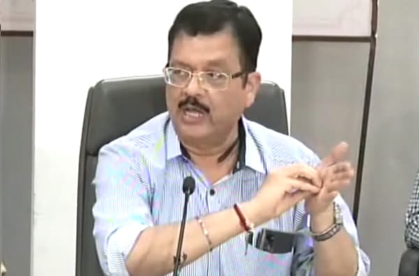 सोशल मीडियावर कोरोनाग्रस्तांचं नाव उघड करताना सावधान
