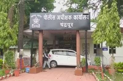 शिक्षकी पेशाला काळिमा, प्राध्यापकाकडून विद्यार्थिनींवर अत्याचार, तक्रारीनंतर अटक