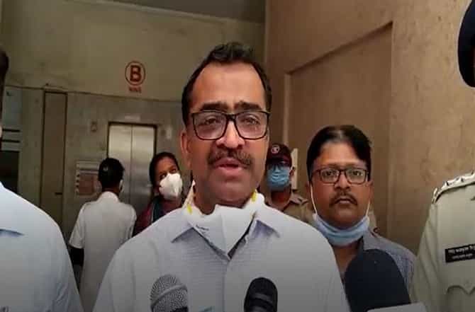 नवी मुंबईत आयुक्तांची अचानक भेट, ‘होम क्वारन्टाईन’ सदस्य घरी नसल्याने खळबळ