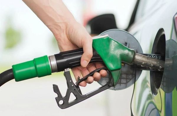 इंधन महागणार, पेट्रोलच्या उत्पादन शुल्कात 18 रुपये, तर डिझेलच्या 12 रुपयांची वाढ