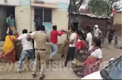 बीडमध्ये संचारबंदीवरुन पोलीस-नागरिकांमध्ये हाणामारी