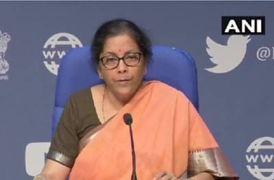 आठ कोटी कुटुंबांना 3 महिने मोफत गॅस, महिलांच्या खात्यात 500 रुपये, शेतकऱ्यांना 2 हजार, मोदींचं कोरोना पॅकेज जाहीर