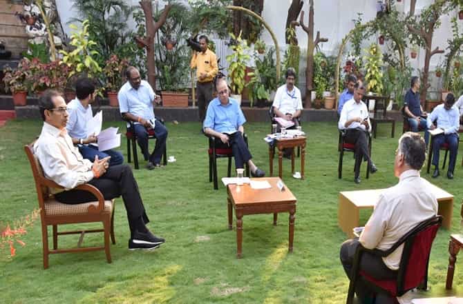 जीवनावश्यक वस्तूंची दुकाने 24 तास उघडी ठेवणार;उद्धव ठाकरेंचा मोठा निर्णय