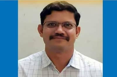 माझं राज्य संकटात, मला हजर व्हावं लागेल, आईच्या पार्थिवाला अग्नी देऊन प्रांताधिकारी दीड दिवसात कर्तव्यावर!