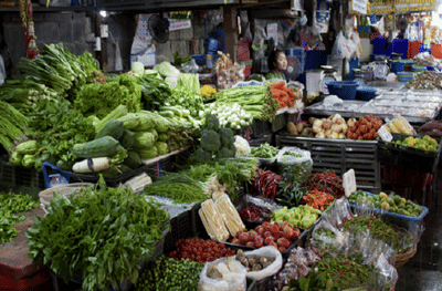 गर्दी कमी होत नसल्याने दादरमधील भाजीपाला मार्केट बंद