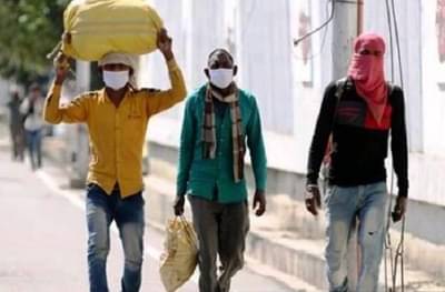 हाताला काम नाही, भुकेला अन्न नाही, लेकराबाळांसह पायपीट करत असंख्य कुटुंबीय गावाला रवाना