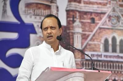 घराच्या अंगणाला रणांगण बनवणं शहाणपण नाही, ‘काळे झेंडे’ आंदोलन कोरोना योद्धाचा अपमान : अजित पवार