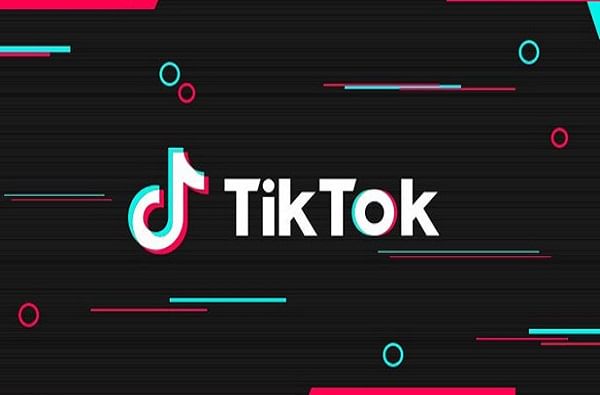 TikTok App: टिकटॉकच्या अजब गोष्टी, एक फेल अॅप यूट्यूबचा प्रेक्षक खेचणारं एकमेव अॅप कसं झालं? TikTok App: टिकटॉकच्या अजब गोष्टी, एक फेल अॅप यूट्यूबचा प्रेक्षक खेचणारं एकमेव अॅप कसं झालं?