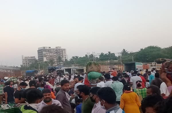 दादरचे भाजी मार्केट पूर्णपणे बंद, गर्दी आटोक्यात येत नसल्याने प्रशासनाचा निर्णय